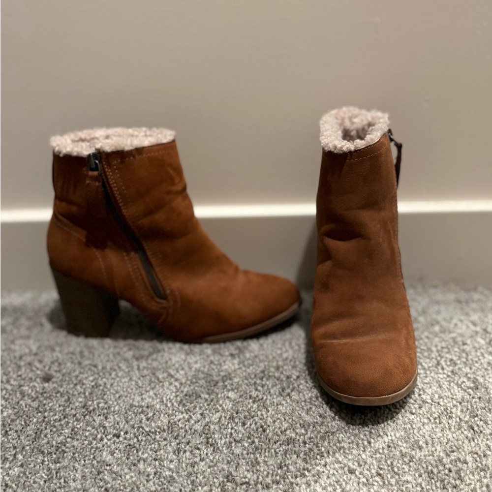 Brown Ankle Boots with Faux Fur Lining